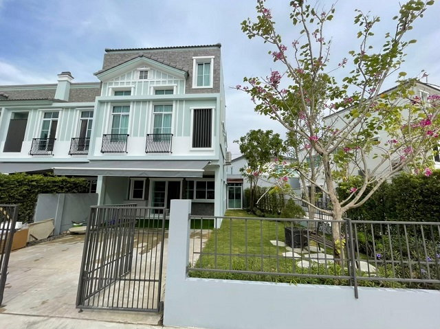 ทาวน์โฮมให้เช่า : For Rent Indy 2 บางนา รามคำแหง 2 ใกล้เมกาบางนา หลังมุม พร้อมอยู่!!