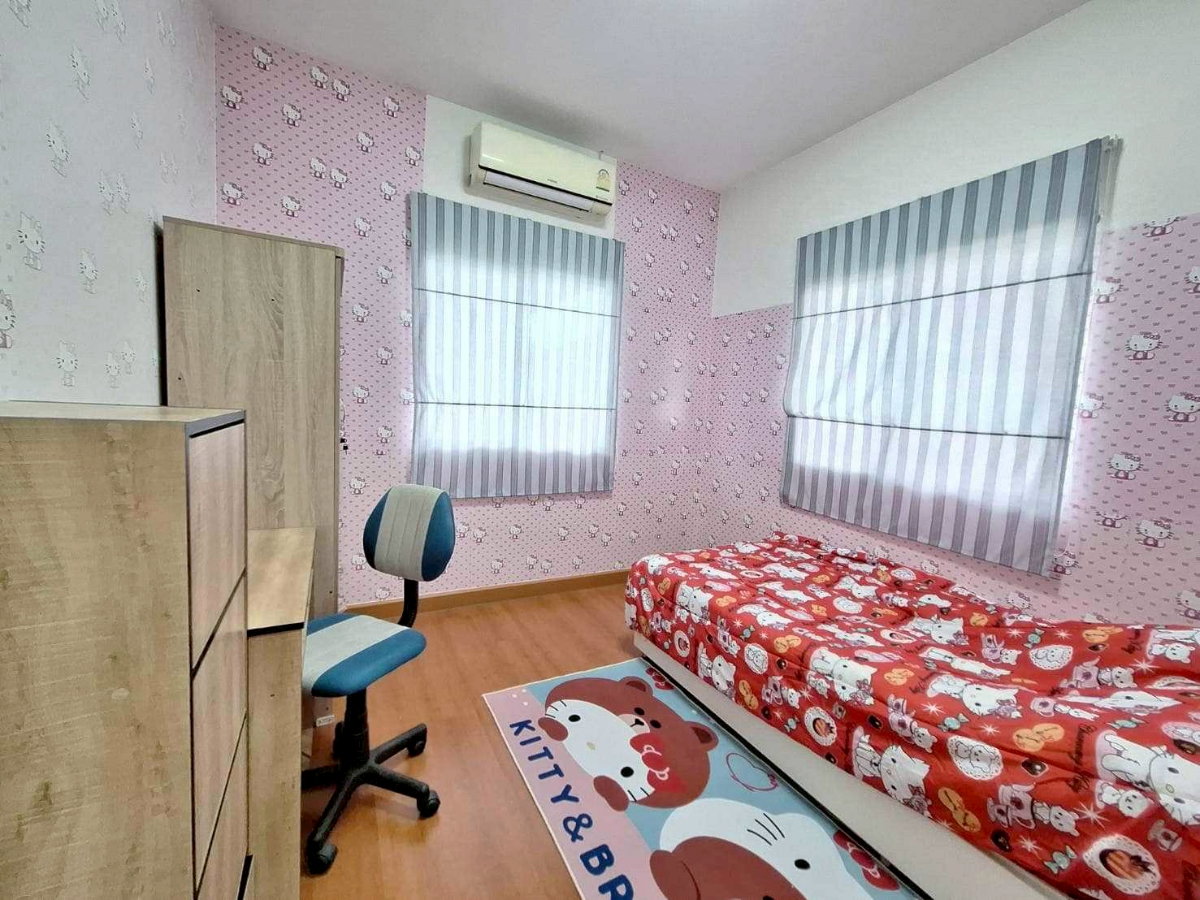 รูป ขายบ้านแฝด สไตล์บ้านเดี่ยว  ใกล้โรงเรียนนานาชาติ ISE บ่อวิน - รูปที่ 10/16