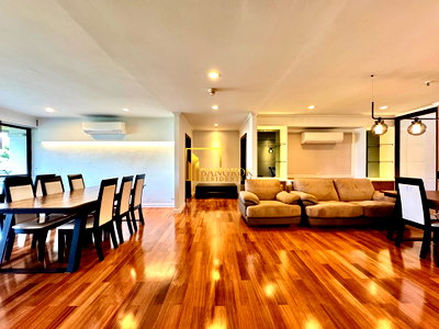 Apartment building for rent Srinakharinwirot University Prasanmit Campus : Spacious 3 Bedroom Apartment in Asoke - BR21171AP
