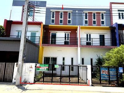 Townhouses for sale : TOWN HOUSE 23.2 Sq.w. Bang Yai Nonthaburi for 2.6M