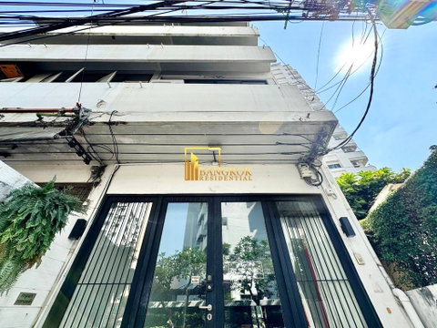 Charming 3 Bedroom Townhouse For Rent in Sathorn Area - BR49030TH