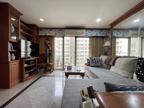 ð âĻ Green Point Silom for Sale 2 Bedroom (HBH-ST-261)