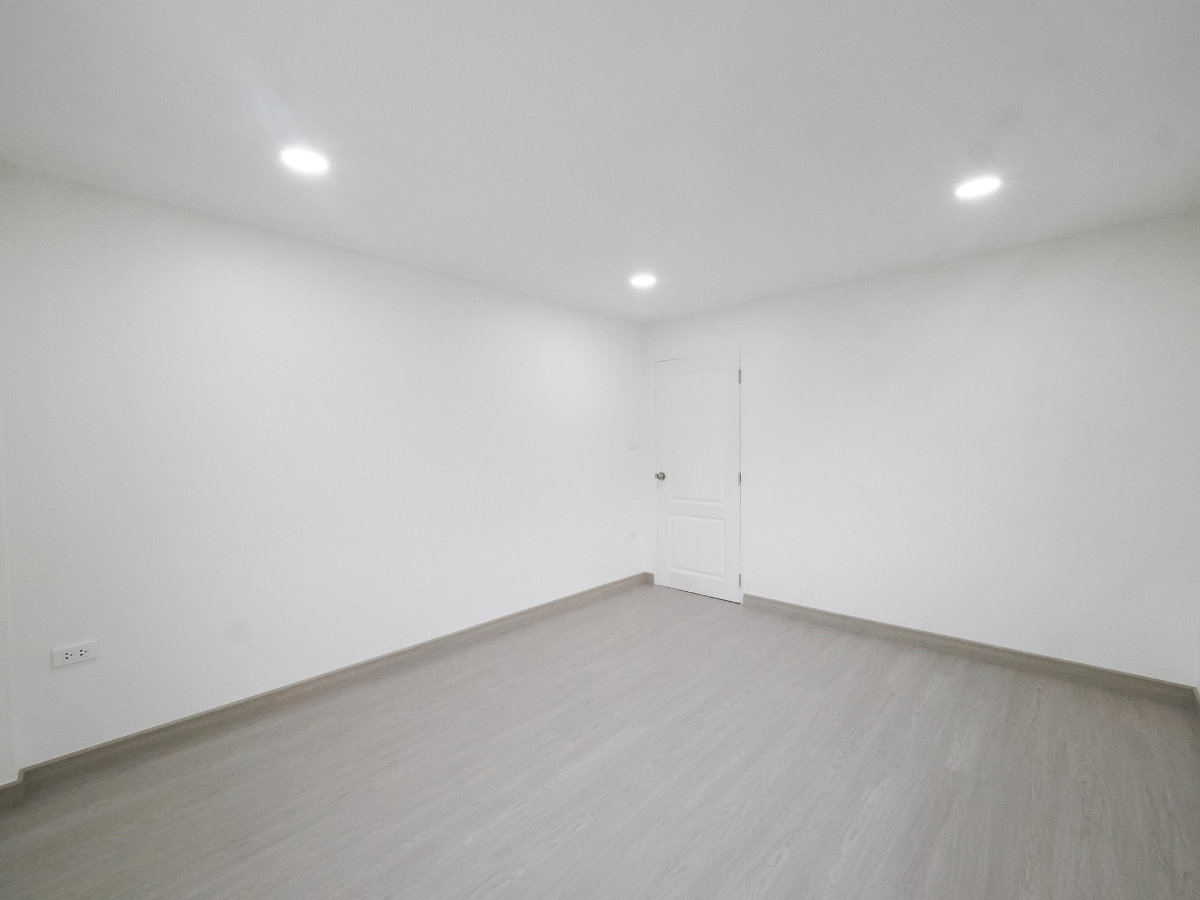 รูป ขายบ้านเดี่ยว 2 ชั้น ม.อู่ทองเพลส 2 ขนาด 80.3 ตร.ว. [เปียร์​นนท์-ลำลูกกา] ขาย 3.99 ล้านบาท - รูปที่ 29/49