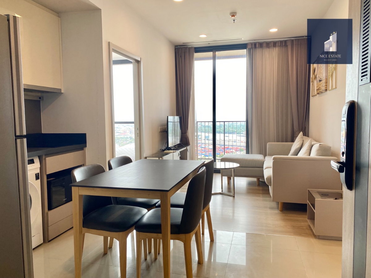 Oka Haus Sukhumvit 36 Free Shuttle to BTS Thonglor  2Bed 2Bath with Bathtub Take River View