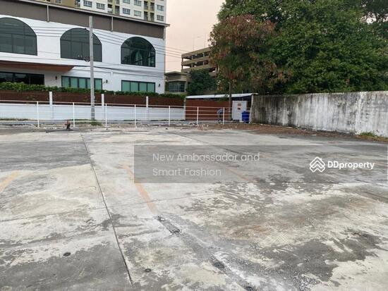 รูป ให้เช่าที่ดินเปล่า ถม เทปูน ทำรั้วแล้ว ลาซาล 41  - รูปที่ 4/4