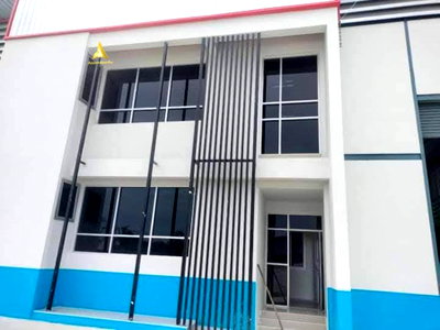 เช่าโรงงาน บางพลี สมุทรปราการ : AW683 ให้เช่าโกดังมีออฟฟิศ 2 ชั้นพร้อมแอร์ พื้นที่ 657 ตร.ม. มีบ้านพักคงาน ซอยธนสิทธิ์ บางปลา
