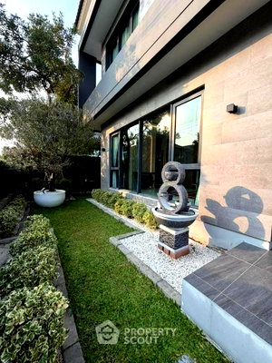 Houses for sale Suwannaphum International Airport : Pet-Friendly 5-BR House For Sale, The City Bangna, Bang Kaeo (ID 2895256)