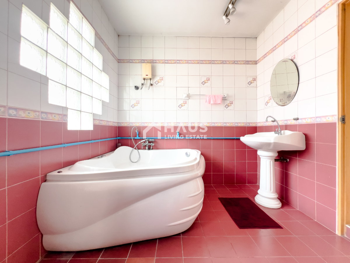 picture Baan Pradab Dao 1-4 / 4 Bedrooms #HRP3061 - 15/37