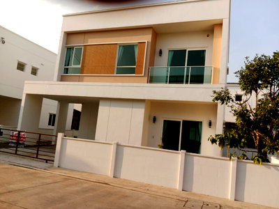 บ้านเดี่ยวให้เช่า : 🏡 บ้านเดี่ยวหลังใหญ่ พระราม 2 – สมุทรสาคร | โมเดน พระราม 2 สมุทรสาคร