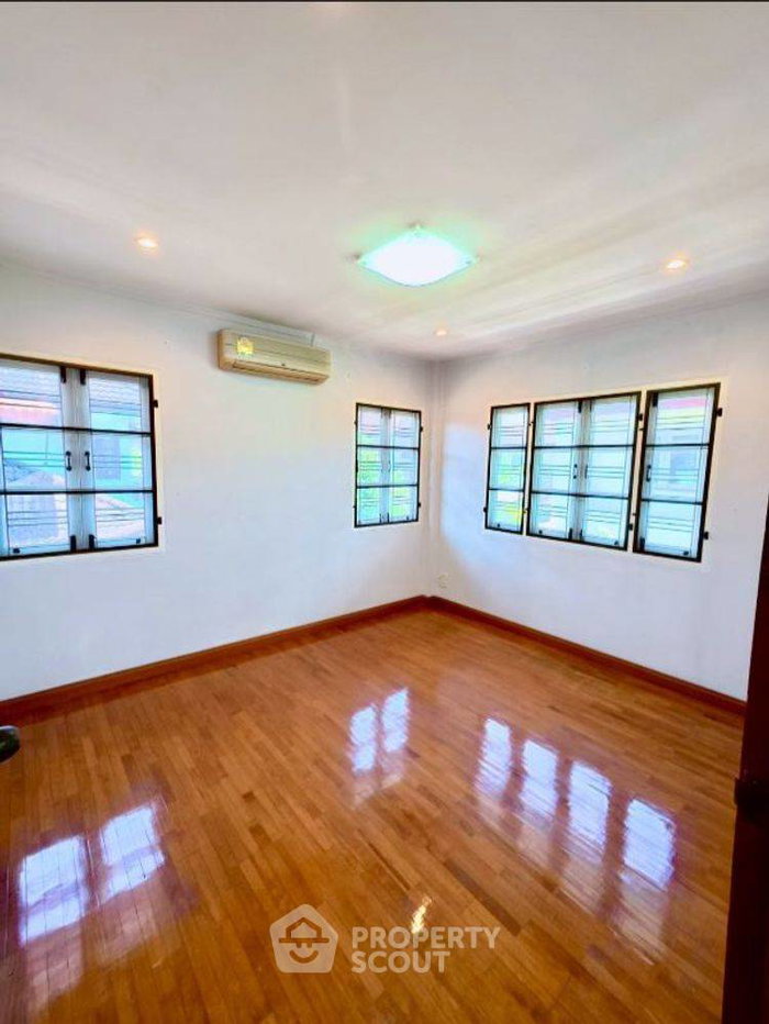 รูป บ้านเดี่ยว 3 ห้องนอน ขายได้เลี้ยงสัตว์เลี้ยง หมู่บ้านสัมมากร นิมิตรใหม่ (ID 2895437) - รูปที่ 8/12