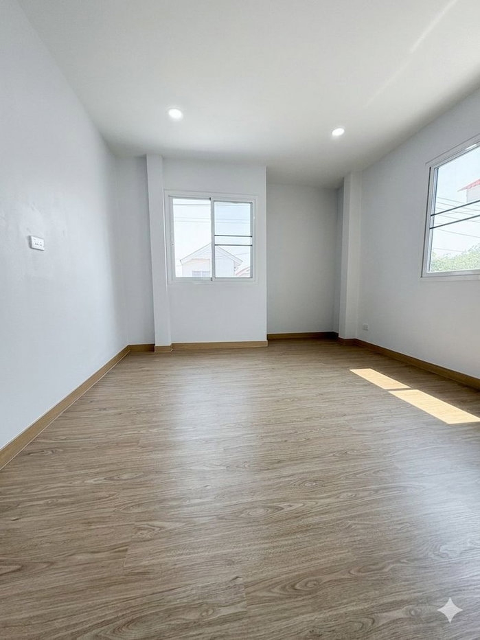 รูป 🏡ขายด่วน! บ้านเอื้ออาทรสันกำแพง สภาพสวย พร้อมเข้าอยู่ 21 ตร.ว. 999,000 บาท 📞063-6649056 - รูปที่ 2/10