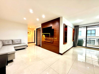 คอนโดให้เช่า : Pearl Garden | Spacious 2 Bedroom Condo For Rent in Silom - BR61086CD