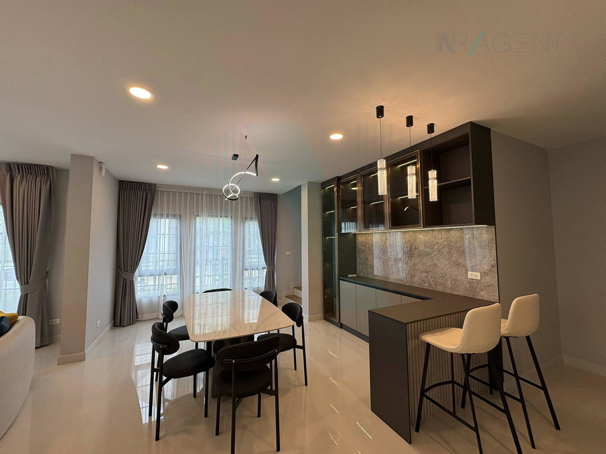 รูป 📌 ให้เช่าบ้านเดี่ยว 2 ชั้น เซนโทร บางนา 4 ห้องนอน 5 ห้องน้ำ - รูปที่ 4/8