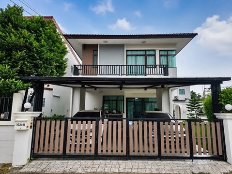 ขายบ้านแฝดหลังใหญ่ 4 นอน 4 น้ำ ม.โกลเด้นท์โฮม3 แหลมฉบัง ศรีราชา
