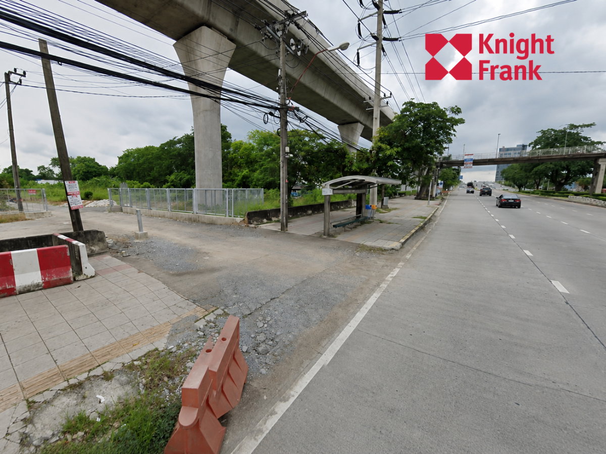รูป ขายที่ดินติดถนนรามคำแหง ใกล้ MRT สถานีร่มเกล้า - รูปที่ 1/5
