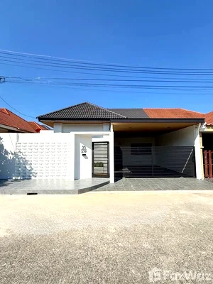 Houses for sale Muang Phuket Phuket : 3 Bedroom Townhouse for sale at Chao Fah Garden Home 3 6259083