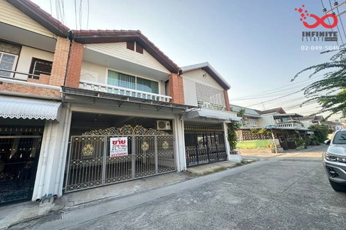 ขายทาวน์เฮาส์ 2 ชั้น สุทธิสาร - รัชดาภิเษก  ซอยอินทามระ 41 หมู่บ้านอยู่เจริญ รีโนเวทใหม่ ใกล้ MRT สุทธิสาร