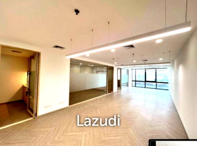 เช่าสำนักงาน MRT ศรีเอี่ยม : สำนักงานให้เช่า Interlink Tower บางนา กรุงเทพ ชั้นเดียว