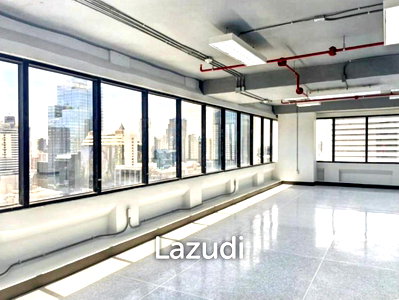 เช่าสำนักงาน MRT สามย่าน : 2 Restrooms 244 SQ.M Office at Skulthai Surawong Tower