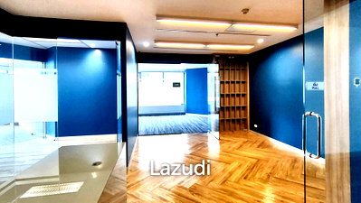 Office for rent Srinakharinwirot University Prasanmit Campus : Ultra Luxury Office Space for rent in Pathumwan