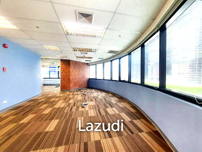 Office for rent Srinakharinwirot University Prasanmit Campus : President Tower Phloen Chit