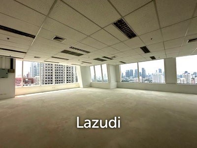 Office for rent Srinakharinwirot University Prasanmit Campus : Spacious Office Space in Interchange 21 Bangkok