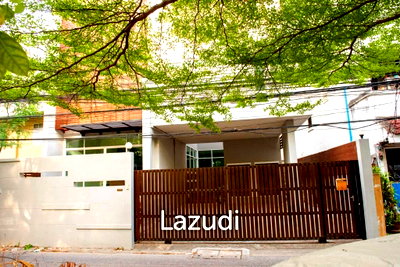 เช่าบ้านเดี่ยว โรงเรียนเซนต์แอนดรูส์อินเตอร์เนชันแนล กรุงเทพ : 3 Bed 3 Bath 320 SQ.M House in Sukhumvit 49/14