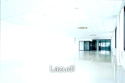 Office for rent DONKI Mall Thonglor   : Office space for rent in Wattana