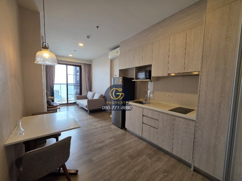 Rent it out quickly! Keen Sriracha 42 sq.m. 23,000.- Fully furnished, free maid, just bring your luggage and move in.