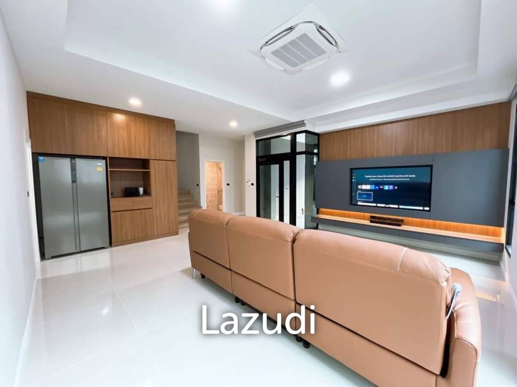 รูป Luxury Home Office for rent in Ratchayotin - รูปที่ 4/15