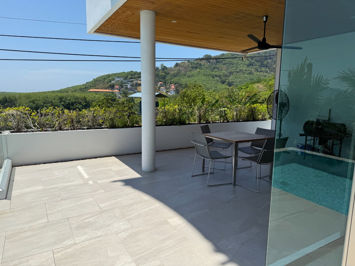 picture Rawai Sea View Villa 4 bedrooms for rent - 10/28