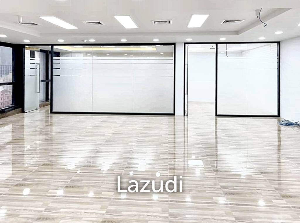 picture Luxurious Office Space in Phayathai Plaza, Bangkok - 5/8