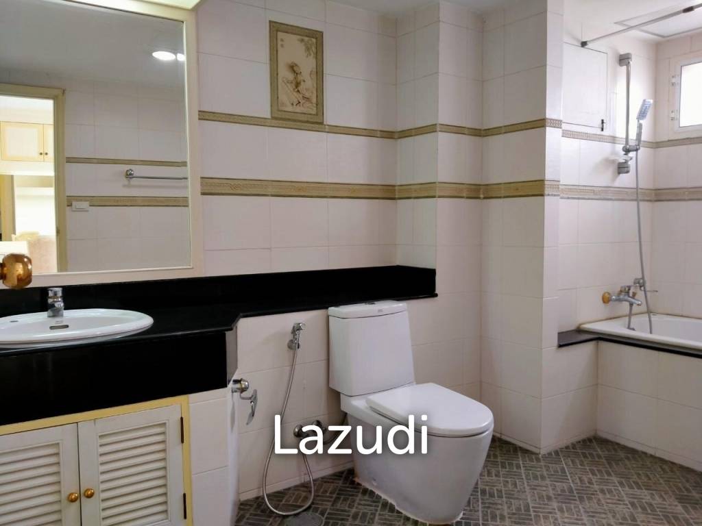 รูป 2 Bed 3 Bath 240 Sqm Condo For Rent - รูปที่ 18/21