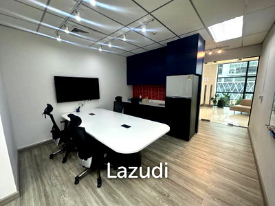 Office for rent Srinakharinwirot University Prasanmit Campus : Luxury Office Space in Gaysorn Amarin Tower Bangkok