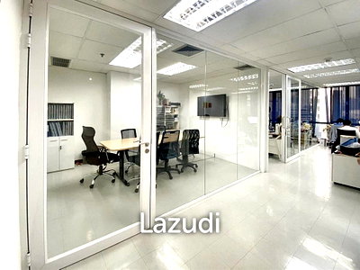 Office for rent DONKI Mall Thonglor   : Office space for rent in Watthana