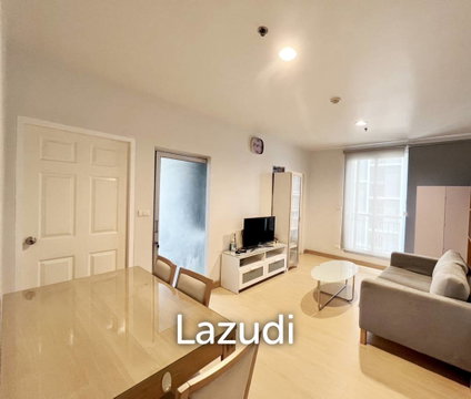 55 sqm 2 Bedroom Condo on 11th Floor in Huai Khwang Bangkok