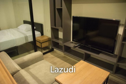 28 sqm modern 1 bedroom condo on 7th floor at Maestro 02 Ruamrudee Lumpini Bangkok