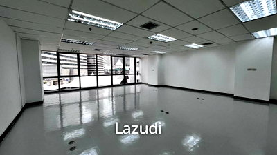 Office for rent Srinakharinwirot University Prasanmit Campus : Office For Rent at Sino-Thai Tower