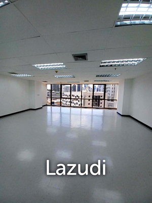 Office for rent Srinakharinwirot University Prasanmit Campus : Office space for rent at Sino-Thai Tower unit 7C  size 77 Sqm