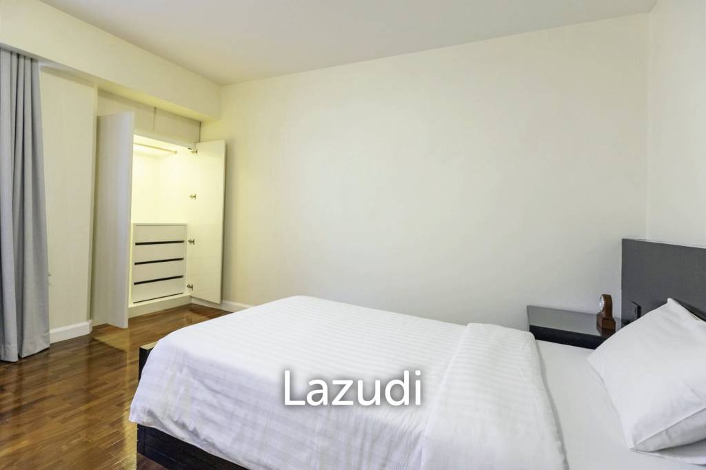 picture 3 Bed 3 Bath 216 SQ.M Krystal Court - 10/15
