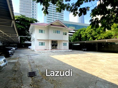 เช่าบ้านเดี่ยว วัน แบงค็อก   : 2 Bed 1600 SQ.M 2 Storey House in Sathorn