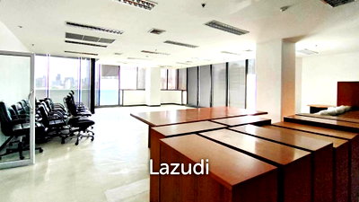Office for rent Srinakharinwirot University Prasanmit Campus : Office for rent in Klongtoey