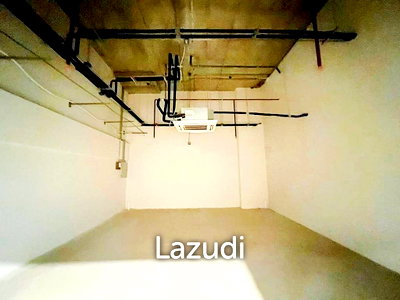 Office for rent ม.เอแบค : Office Space 52 SQ.M for Rent in Rama 9
