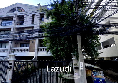 Office for rent Srinakharinwirot University Prasanmit Campus : Home office for rent in Nana