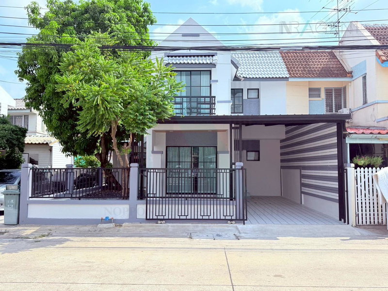 Townhouses for sale : 📌 For Sell Town house BAAN POONSIN THANI 3 2-story 3 bedroom 2 bathroom