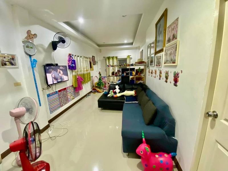 รูป ขายโคตรถูก!! บ้านเดี่ยว เนื้อที่เยอะ ม.ไอฟ้า บึงวรกิจ ศรีราชา - รูปที่ 6/12