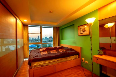 Condos for sale : A033501 The Kris 1-4  (Ratchada 17)