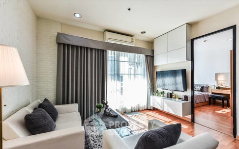 2-BR 67 Sqm Condo At Baan Klang Krung Siam-Pathumwan, 100m to BTS Ratchathewi (ID 2900864)