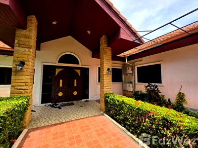 เช่าบ้านเดี่ยว ชลบุรี : บ้านเดี่ยวให้เช่า 4 ห้องนอน ในโครงการ เดอะ แกรนด์ โลตัส เพลส 6268046