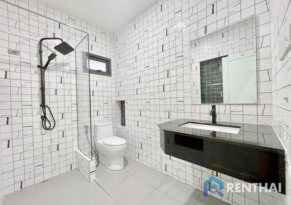 รูป บ้านเดี่ยวหลังใหญ่ในซอยห้วยยายมุก - รูปที่ 8/13